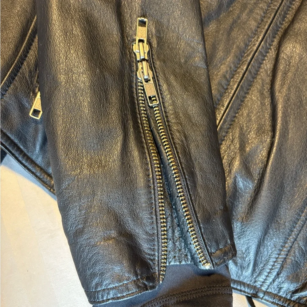 Harley-Davidson Black Leather Jacket - Picture 5 of 16